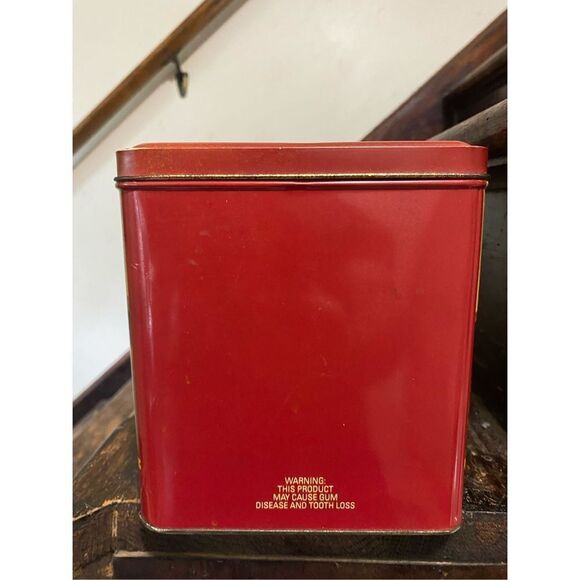 Vintage 1991 red man chewing tobacco tin - Picture 3 of 7